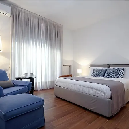 Starhost - Golden Apartments Salerno Buitenkant foto